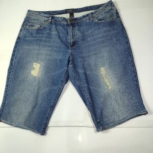 Venezia Lane Bryant Women's Knee High Shorts Size (24)